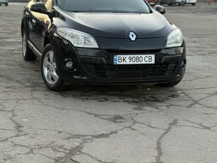 Рено Меган 2011 в Костополе на Automoto.ua Черный Рено Меган, объемом двигателя 1.5 л и пробегом 260 тыс. км за 6450 $, фото 1 на Automoto.ua