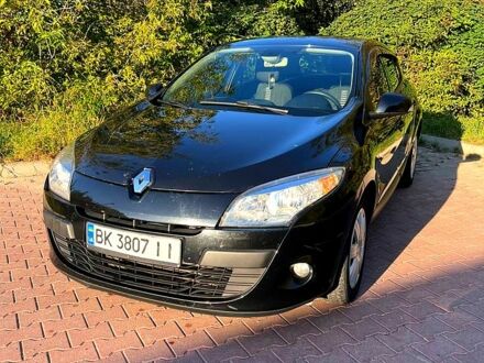 Черный Рено Меган, объемом двигателя 1.5 л и пробегом 21100 тыс. км за 5400 $, фото 1 на Automoto.ua