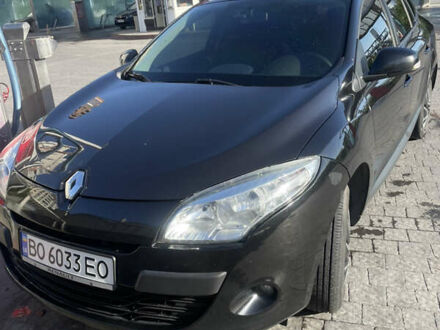 Рено Меган 2011 в Тернополе на Automoto.ua Черный Рено Меган, объемом двигателя 1.6 л и пробегом 220 тыс. км за 6900 $, фото 1 на Automoto.ua