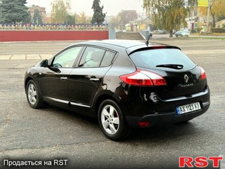 Рено Меган 2011 в Валках на Automoto.ua Черный Рено Меган, объемом двигателя 1.6 л и пробегом 240 тыс. км за 5999 $, фото 1 на Automoto.ua