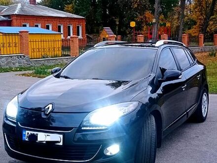 Рено Меган 2012 в Красноград на Automoto.ua Черный Рено Меган, объемом двигателя 1.5 л и пробегом 260 тыс. км за 6700 $, фото 1 на Automoto.ua