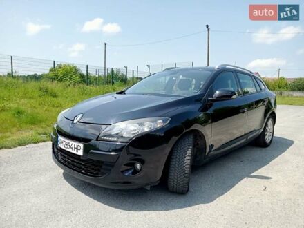 Рено Меган 2012 у Житомирі на Automoto.ua Чорний Рено Меган, об'ємом двигуна 1.46 л та пробігом 225 тис. км за 7900 $, фото 1 на Automoto.ua
