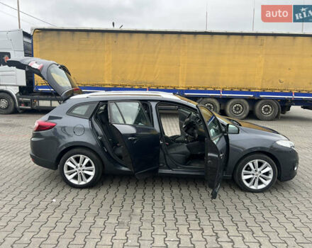 Черный Рено Меган, объемом двигателя 1.5 л и пробегом 233 тыс. км за 8200 $, фото 1 на Automoto.ua