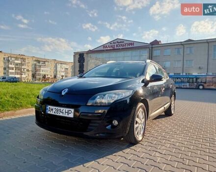 Черный Рено Меган, объемом двигателя 1.5 л и пробегом 228 тыс. км за 7800 $, фото 1 на Automoto.ua