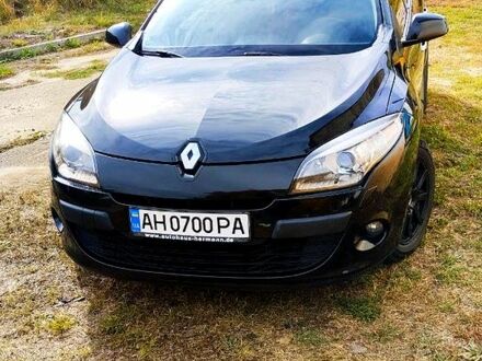 Рено Меган 2012 в Славянске на Automoto.ua Черный Рено Меган, объемом двигателя 1.9 л и пробегом 235 тыс. км за 8200 $, фото 1 на Automoto.ua