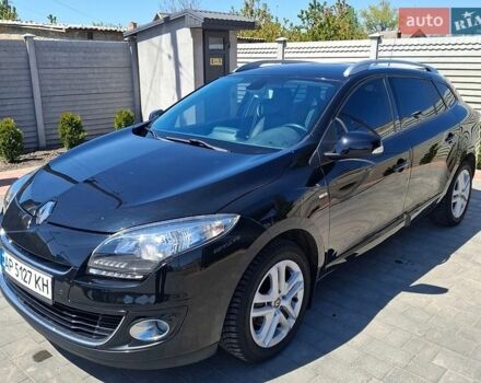 Черный Рено Меган, объемом двигателя 1.46 л и пробегом 300 тыс. км за 8500 $, фото 1 на Automoto.ua