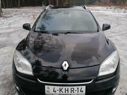 Рено Меган 2013 у Кременце на Automoto.ua Чорний Рено Меган, об'ємом двигуна 1.5 л та пробігом 231 тис. км за 7800 $, фото 1 на Automoto.ua