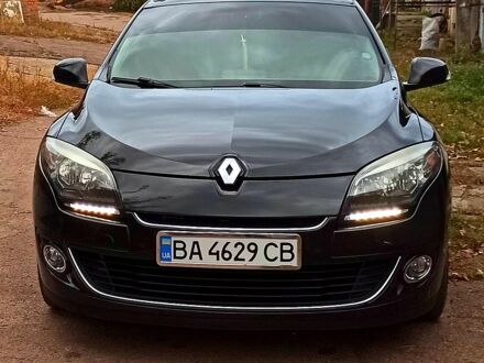 Рено Меган 2013 в Александрие на Automoto.ua Черный Рено Меган, объемом двигателя 1.5 л и пробегом 230 тыс. км за 8000 $, фото 1 на Automoto.ua
