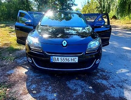 Рено Меган 2013 в Кропивницком (Кировограде) на Automoto.ua Черный Рено Меган, объемом двигателя 1.6 л и пробегом 290 тыс. км за 7200 $, фото 1 на Automoto.ua