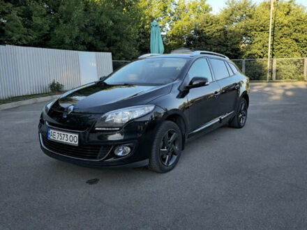Рено Меган 2013 в Синельниковом на Automoto.ua Черный Рено Меган, объемом двигателя 1.5 л и пробегом 390 тыс. км за 6800 $, фото 1 на Automoto.ua