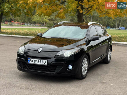 Рено Меган 2013 в Ровно на Automoto.ua Черный Рено Меган, объемом двигателя 1.46 л и пробегом 166 тыс. км за 6999 $, фото 1 на Automoto.ua