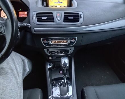 Черный Рено Меган, объемом двигателя 1.5 л и пробегом 311 тыс. км за 5183 $, фото 1 на Automoto.ua