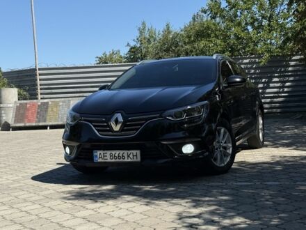 Рено Меган 2017 в Павлограде на Automoto.ua Черный Рено Меган, объемом двигателя 1.5 л и пробегом 245 тыс. км за 12999 $, фото 1 на Automoto.ua
