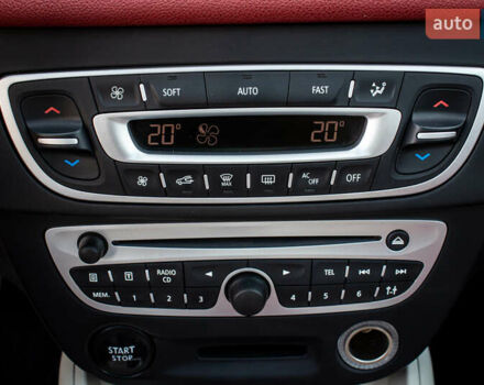 Рено Меган 2012 в Львове на Automoto.ua Фиолетовый Рено Меган, объемом двигателя 0 л и пробегом 167 тыс. км за 9000 $, фото 25 на Automoto.ua