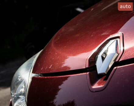 Рено Меган 2012 в Львове на Automoto.ua Фиолетовый Рено Меган, объемом двигателя 0 л и пробегом 167 тыс. км за 9000 $, фото 19 на Automoto.ua