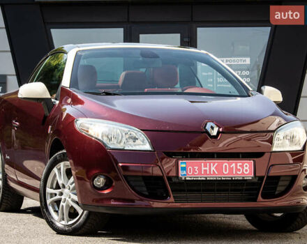 Рено Меган 2012 в Львове на Automoto.ua Фиолетовый Рено Меган, объемом двигателя 0 л и пробегом 167 тыс. км за 9000 $, фото 7 на Automoto.ua