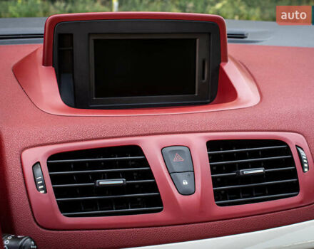 Рено Меган 2012 в Львове на Automoto.ua Фиолетовый Рено Меган, объемом двигателя 0 л и пробегом 167 тыс. км за 9000 $, фото 35 на Automoto.ua