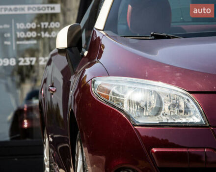 Рено Меган 2012 в Львове на Automoto.ua Фиолетовый Рено Меган, объемом двигателя 0 л и пробегом 167 тыс. км за 9000 $, фото 17 на Automoto.ua