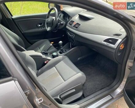 Коричневий Рено Меган, об'ємом двигуна 1.6 л та пробігом 240 тис. км за 6200 $, фото 11 на Automoto.ua