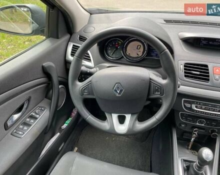 Коричневий Рено Меган, об'ємом двигуна 1.6 л та пробігом 240 тис. км за 6200 $, фото 18 на Automoto.ua