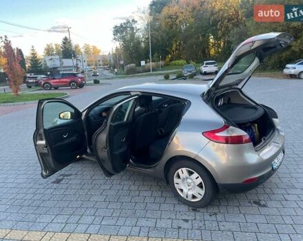 Рено Меган 2009 в Львове на Automoto.ua Коричневый Рено Меган, объемом двигателя 1.5 л и пробегом 271 тыс. км за 6300 $, фото 18 на Automoto.ua
