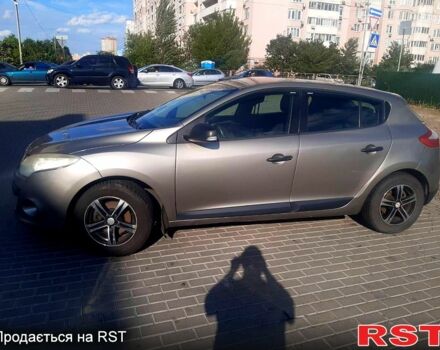 Коричневый Рено Меган, объемом двигателя 1.6 л и пробегом 296 тыс. км за 4800 $, фото 2 на Automoto.ua