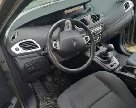 Рено Меган 2010 в Славуте на Automoto.ua Коричневый Рено Меган, объемом двигателя 1.5 л и пробегом 270 тыс. км за 7450 $, фото 7 на Automoto.ua