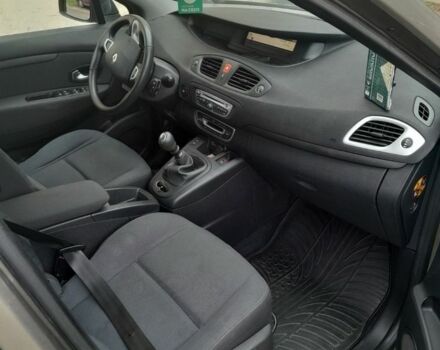 Рено Меган 2010 в Славуте на Automoto.ua Коричневый Рено Меган, объемом двигателя 1.5 л и пробегом 270 тыс. км за 7450 $, фото 5 на Automoto.ua