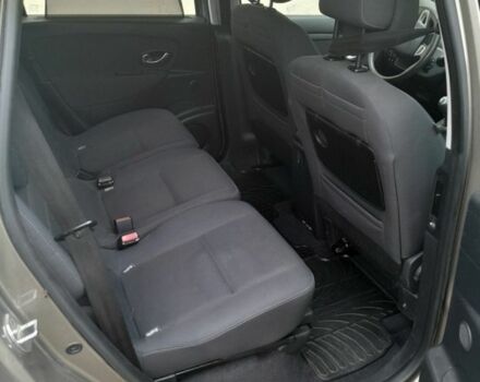 Рено Меган 2010 в Славуте на Automoto.ua Коричневый Рено Меган, объемом двигателя 1.5 л и пробегом 270 тыс. км за 7450 $, фото 4 на Automoto.ua