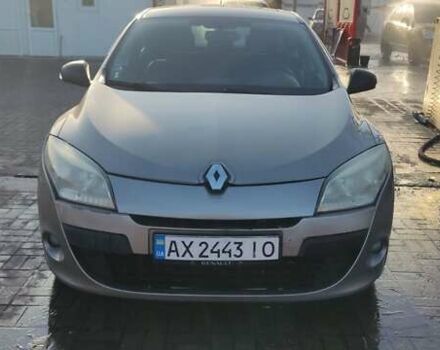 Коричневый Рено Меган, объемом двигателя 1.6 л и пробегом 260 тыс. км за 4800 $, фото 3 на Automoto.ua