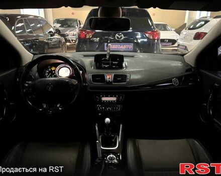 Коричневый Рено Меган, объемом двигателя 1.9 л и пробегом 270 тыс. км за 6500 $, фото 10 на Automoto.ua