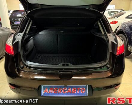 Коричневый Рено Меган, объемом двигателя 1.9 л и пробегом 270 тыс. км за 6500 $, фото 5 на Automoto.ua