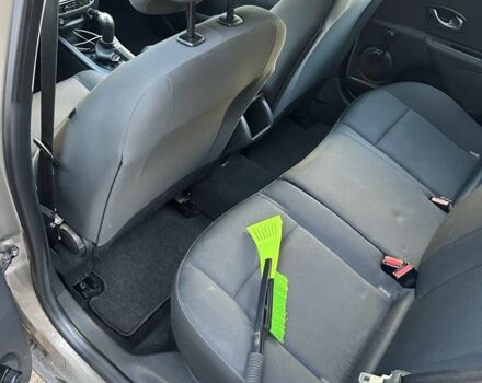 Коричневый Рено Меган, объемом двигателя 0 л и пробегом 110 тыс. км за 6700 $, фото 7 на Automoto.ua