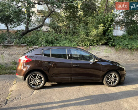 Коричневий Рено Меган, об'ємом двигуна 1.46 л та пробігом 268 тис. км за 7500 $, фото 11 на Automoto.ua