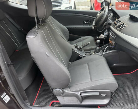 Коричневий Рено Меган, об'ємом двигуна 1.6 л та пробігом 166 тис. км за 6400 $, фото 7 на Automoto.ua