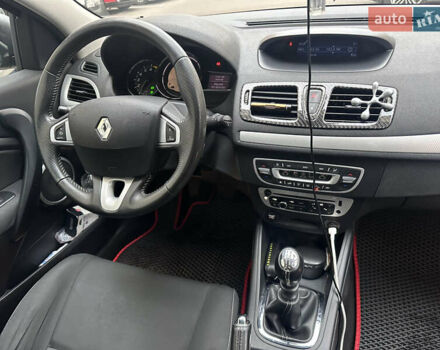Коричневий Рено Меган, об'ємом двигуна 1.6 л та пробігом 166 тис. км за 6400 $, фото 8 на Automoto.ua