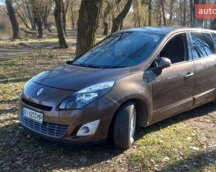 Коричневий Рено Меган, об'ємом двигуна 1.46 л та пробігом 215 тис. км за 6250 $, фото 13 на Automoto.ua