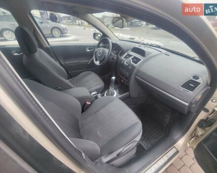 Коричневый Рено Меган, объемом двигателя 1.6 л и пробегом 224 тыс. км за 4800 $, фото 5 на Automoto.ua