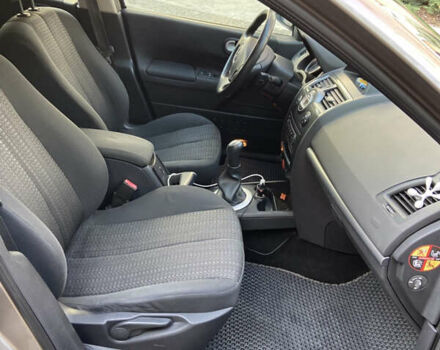 Коричневый Рено Меган, объемом двигателя 1.6 л и пробегом 271 тыс. км за 5500 $, фото 10 на Automoto.ua