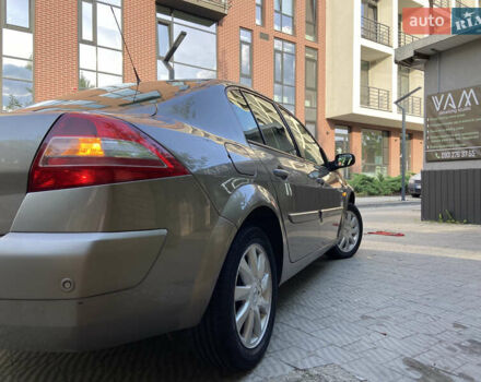 Коричневый Рено Меган, объемом двигателя 1.6 л и пробегом 271 тыс. км за 5500 $, фото 7 на Automoto.ua