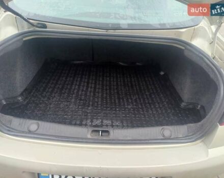 Коричневый Рено Меган, объемом двигателя 1.6 л и пробегом 224 тыс. км за 4800 $, фото 3 на Automoto.ua