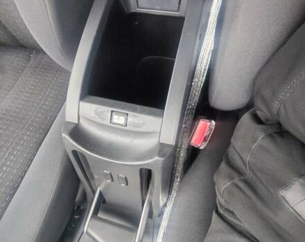 Коричневый Рено Меган, объемом двигателя 1.6 л и пробегом 224 тыс. км за 4800 $, фото 9 на Automoto.ua