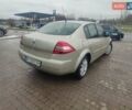 Коричневый Рено Меган, объемом двигателя 1.6 л и пробегом 224 тыс. км за 4800 $, фото 2 на Automoto.ua