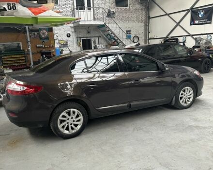 Коричневый Рено Меган, объемом двигателя 1.5 л и пробегом 167 тыс. км за 8800 $, фото 2 на Automoto.ua