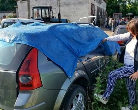 Коричневый Рено Меган, объемом двигателя 1.5 л и пробегом 230 тыс. км за 1200 $, фото 6 на Automoto.ua