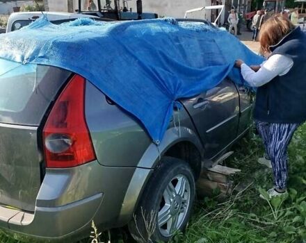Коричневый Рено Меган, объемом двигателя 1.5 л и пробегом 230 тыс. км за 1200 $, фото 5 на Automoto.ua