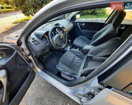 Коричневий Рено Меган, об'ємом двигуна 1.6 л та пробігом 242 тис. км за 4500 $, фото 11 на Automoto.ua