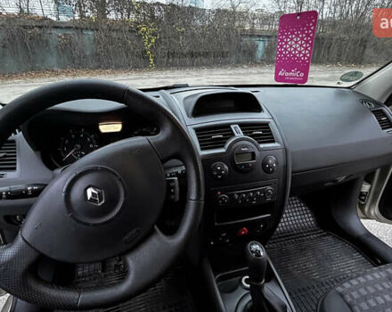 Коричневый Рено Меган, объемом двигателя 1.6 л и пробегом 210 тыс. км за 6000 $, фото 8 на Automoto.ua