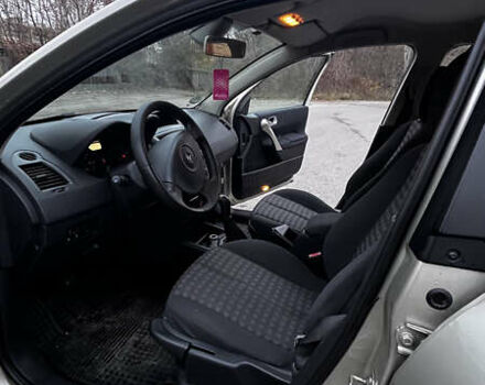 Коричневый Рено Меган, объемом двигателя 1.6 л и пробегом 210 тыс. км за 6000 $, фото 7 на Automoto.ua