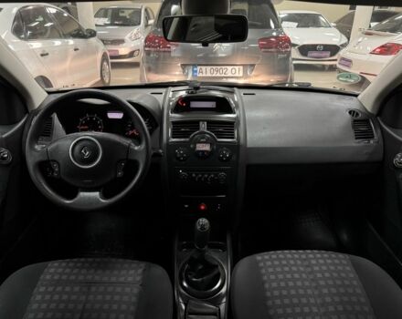 Коричневый Рено Меган, объемом двигателя 1.6 л и пробегом 181 тыс. км за 5800 $, фото 12 на Automoto.ua